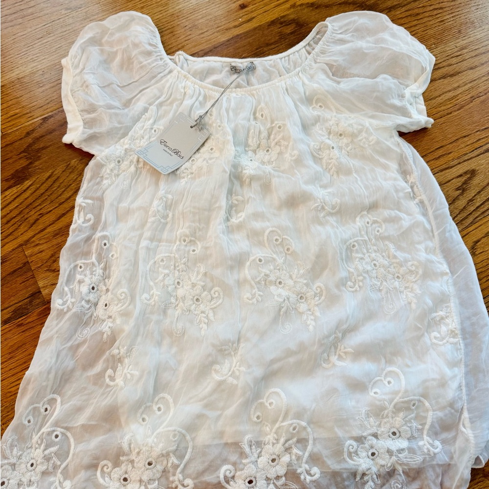 Elegant White Embroidered Women's Camisole